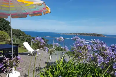 Image de 100 % vue mer, jardin privé, plage à 5mn, calme, ménage+draps+serviettes inclus