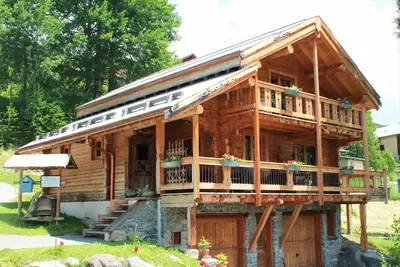 Chalet 4* en bois massif à louer