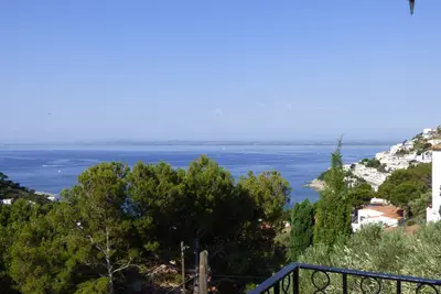 Image de Canyelles 6 personnes, environnement préservé, vue panoramique sur baie de Rosas
