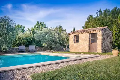 Image de Mas Provençal de 200m2, climatisé, avec piscine, classé 4* Belles prestations.