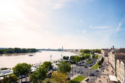 Image de Centre historique, terrasse  panoramique, ascenseur, climatisation, parking