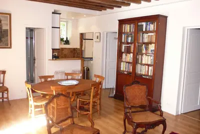 Image de Appartement 70m2 Haut Standing - Coeur de Paris VIe. Paradis! !