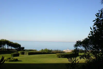 Image de Appartement 2 pièces, dans un domaine privé, à 100m de la mer (Ménage optionnel)