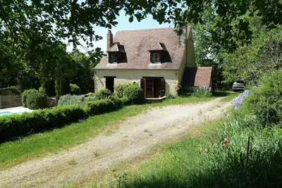 Image de A 20 km de Sarlat, un havre de paix vous accueille. . .