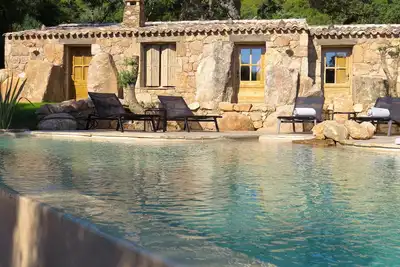 Image de 3 min de Palombaggia, Magnifique bergerie Corse avec piscine et jardin privés