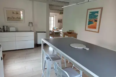 Image de Bel appartement  dans maison de caractère, à 5mn à pied de la mer