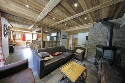 Image de Appartement chaleureux 5* aux pieds des pistes avec terrasse et sauna