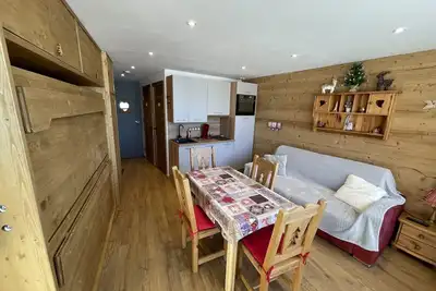 Image de studio meublé tourisme 2* centre Avoriaz skis aux pieds 50m village enfants