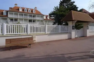 Image de appartement duplex dans résidence de haut standing calme 5 min à pied de la mer