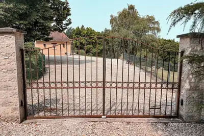 Image de Maison de campagne 10 personnes avec chambres climatisées, piscine chauffée