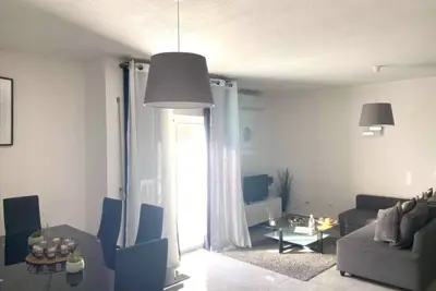 Image de T2 Duplex à 400m de la plage avec vue sur la mer