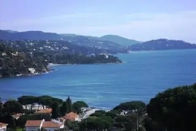 Image de Bel Appartement CLIMATISÉ, TRÈS Belle Vue Mer, \nPROMO Du 20/9 Au 4/10  15%