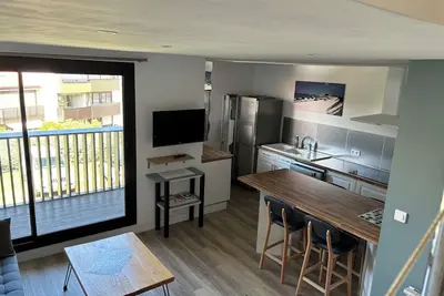 Image de Grand T2 Moderne de 53m2 très bien équipé et proche de toutes commoditées