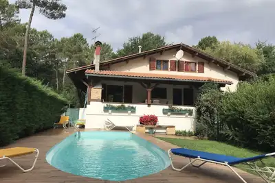 Image de Bassin d'Arcachon. Villa avec piscine. Belles prestations. Le Teich