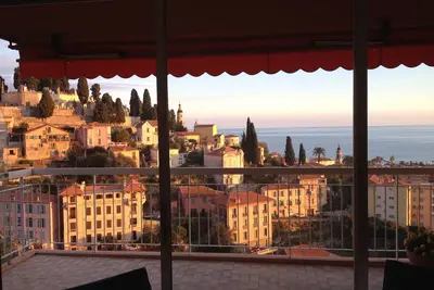 Image de Appartement avec terrasse et vue splendide dans coeur historique de Menton