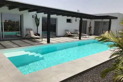 Image de New Villa Luna Lajares Centre piscine(chauffée)wifi 6pers vue volcans 1000m2