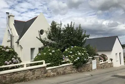 Image de Le Conquet Maison vue mer entièrement rénovée jardin terrasse proximité plages