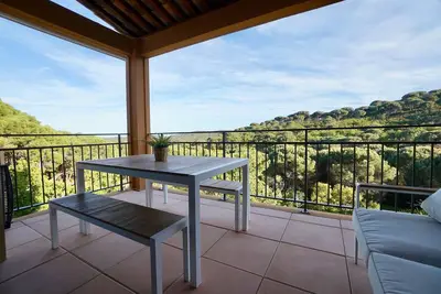 Image de Appartement tout confort, au calme, route des Plages, à 5min de St Tropez