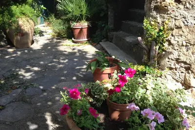 Image de Appartement indépendant dans une maison de village.