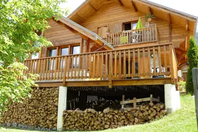 Image de Appartement tout confort dans chalet, idéal  skieurs randonneurs et cyclistes