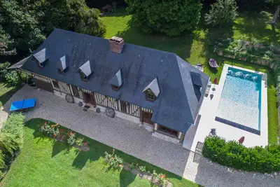 Image de Splendide Authentique Demeure Normande avec piscine et tennis