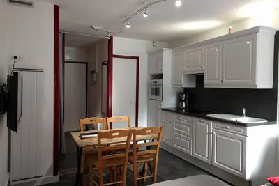 Image de Appart toutes saisons  centre ville wi-fi 1* étoile 200m des télécabines