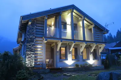 Image de Chalet La Royotte Sauna & Spa à 2mn des pistes de ski et  randonnées