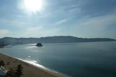 Image de Magnificent Beachfront Acapulco 20% de réduction pour septembre et octobre! * exclut 9 / 15-16