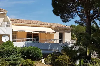 Image de Appart T3 61 m2  à 200m de la mer, 2 chambres, 6 couchages, piscine, parking