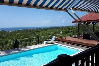 Image de Villa 6/8 pers piscine vue mer face à Marie-Galante