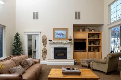 Image de La propriété de luxe de Hummingbird Springs comprend des activités locales gratuites