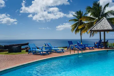 Image de Saint Lucia Villa isolée avec piscine privée et bord de mer avec personnel