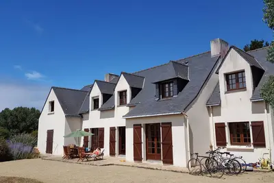 Image de Maison de famille + Gd jardin - 7 bedrooms - 5 bathrooms - 10 m mer - St. Jacques