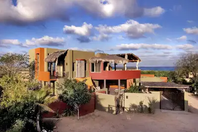 Image de Complexe privé de 2 chambres près de la plage