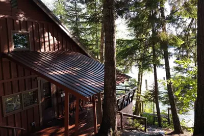Image de Cabin Lakefront dans Cavanaugh Bay of Beautiful Lake Priest