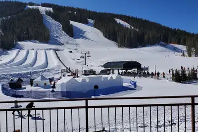 Image de Ski In / Ski Out, Super B 6 Pak LIft, 3 Bed + Bunk, 3 Bath, Sleeps 9, Hot Tub