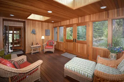 Image de 5 Bd Home avec ce True Black Butte Ranch Feel!