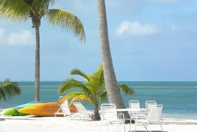 Image de Vous ÊTES ARRIVÉ! Villa De Luxe Sur La Mer À Couper Le Coup D'Oeil, À Partir De 99 $. 99 / nt