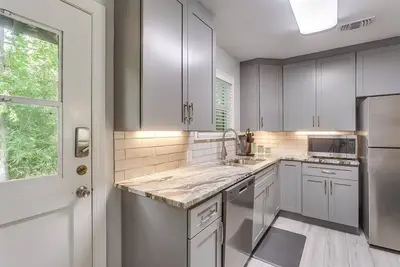 Image de Arlington Heights Classic Wifi gratuit à 15 minutes de Will Rogers, Tcu, Downtown