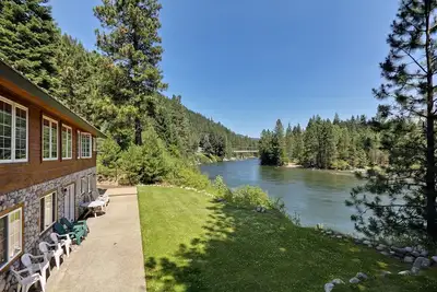 Image de Pension alpine ~ Votre escapade en famille isolée, Riverfront, Hot tub