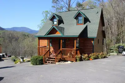Image de Vues spectaculaires sur Mtn, minutes à Gatlinburg, bain à remous, Wifi