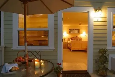 Image de Cosy Queen Cottage Ă Calistoga