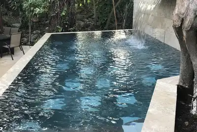 Image de Dormez à 12 pas de la meilleure plage de Playa, nouvelle piscine Infiniti, climatisation dans toutes les chambres