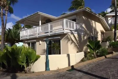 Image de Villa de luxe de 2 chambres / 2 salles de bains avec WiFi au St James's Club, Antigua