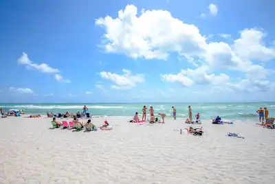 Image de UNITÉ Exceptionnelle Sur La Plage Hollywood Avec Vue Sur L'OCÉAN Direct