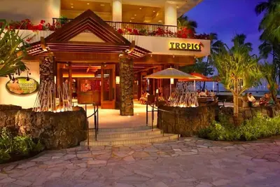 Image de Hilton Hawaiian Village Lagoon Tower, station balnéaire immaculée, lagon privé