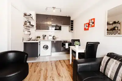 Image de City Center Spacious 1 Bedroom Apartment in the Heart of Dublin - sleeps 4