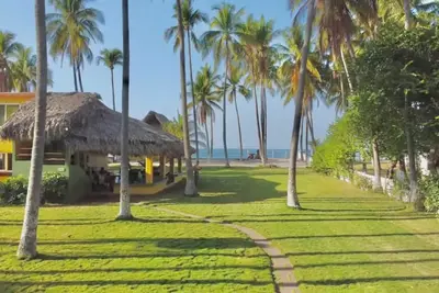 Image de La plage la plus sûre et la plus belle, la maison bien entretenue en bord de plage pour la détente / le sport océanique