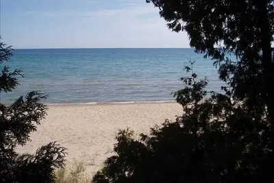 Image de Beachfront Cottage, sur le lac Michigan Spring Special: 3 nuits avec 4e nuit gratuite