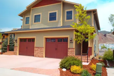 Image de Unité de luxe sur le bain à remous de la rivière Arkansas 4 blocs au centre-ville, grandes suites de lit